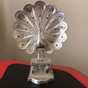 Silvertone metal Peacock Throne statue Home Decor Desktop decor